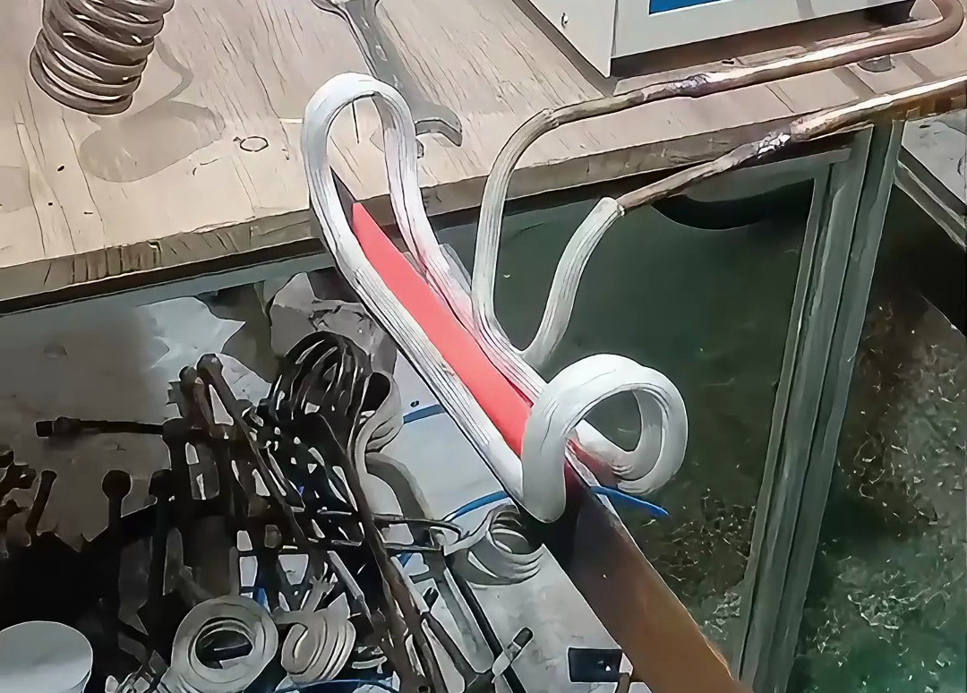 為啥高頻加熱機(jī)特適合鋼片局部退火？這幾個優(yōu)勢太適配了！