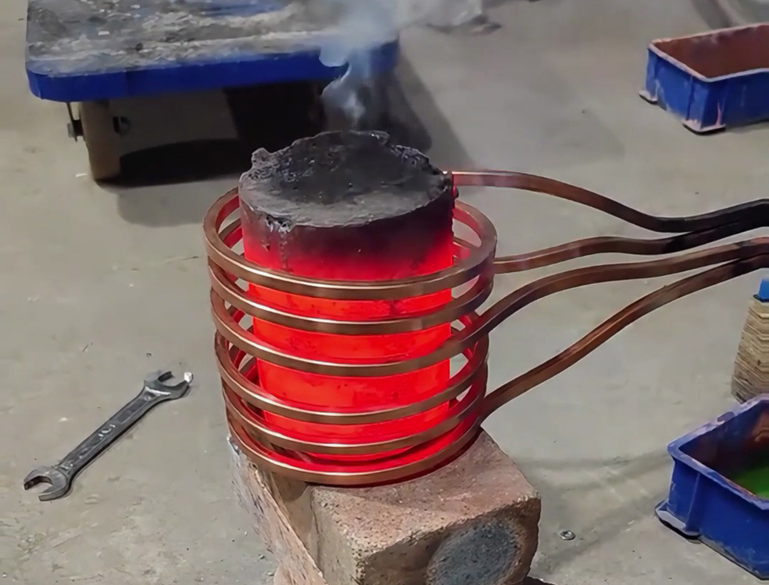 大型鋼棒加熱難題？超音頻感應加熱設(shè)備成行業(yè)更優(yōu)解