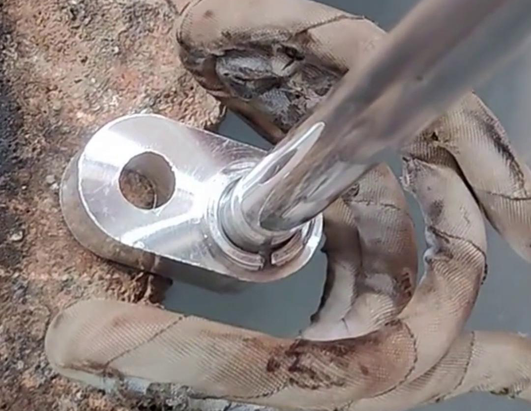 高頻釬焊機適用于多種形狀和尺寸的鋁管接頭焊接